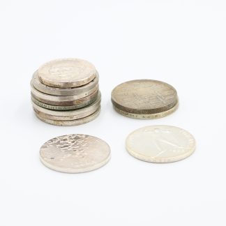 juhlarahoja 182,9/500, 24,3/925, 24,0/830 ja 48,3/900